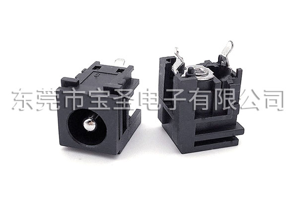 DC电源插座装置时容易忽略的几点